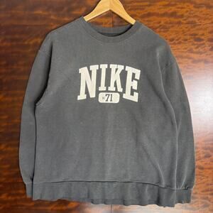 Y2K Men's Nike Faded Gray Spell Out Crewneck M